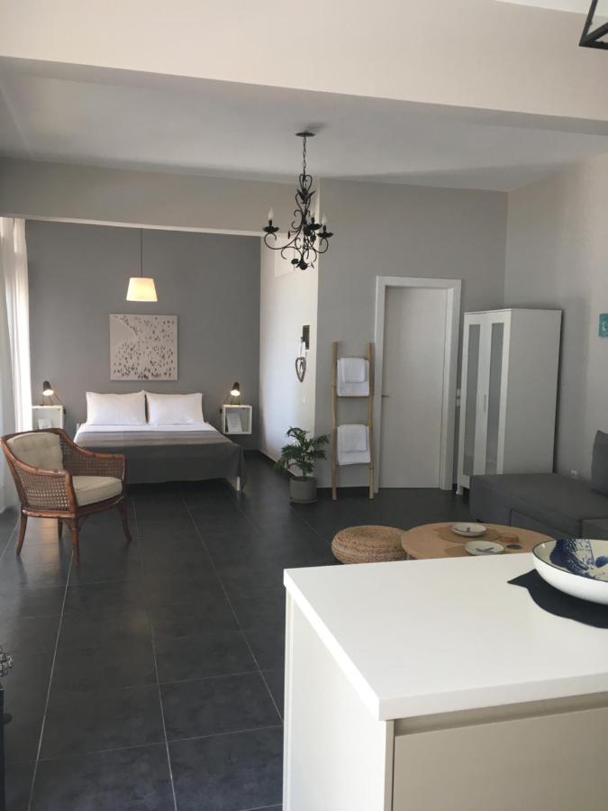 Appartement Secret Bay à PalaiónTsiflíkion Extérieur photo